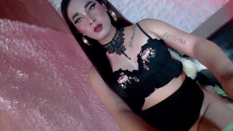 Caroline online show from February 2, 7:20 am