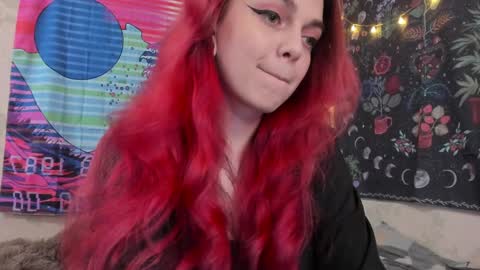 Caroline online show from December 5, 11:05 am