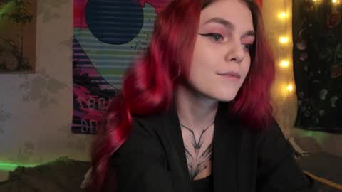 Caroline online show from January 5, 1:47 pm