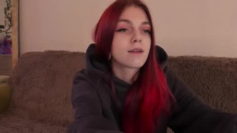 Caroline online show from October 25, 11:29 am