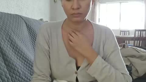 Snapshot of _cattleya1 chatting on February 23, 2:47 pm cat online show from February 23, 2:47 pm
