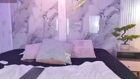 Snapshot of _charlotte_queen_ chatting on July 1, 6:51 pm _charlotte_queen_ online show from July 1, 6:51 pm