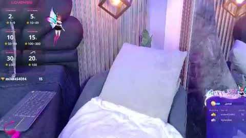Snapshot of _charlotte_queen_ chatting on July 28, 3:43 pm _charlotte_queen_ online show from July 28, 3:43 pm