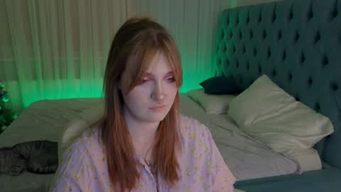 Alisa NO NUDE online show from January 23, 3:58 am