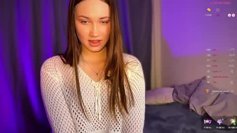 _chloe_miller_ online show from December 22, 3:11 am