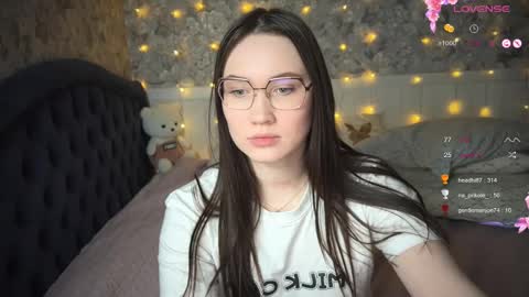 _chloe_miller_ online show from February 20, 8:14 pm