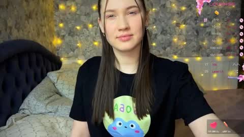 _chloe_miller_ online show from February 26, 5:17 pm