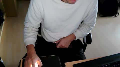 Snapshot of _chris_87 chatting on November 13, 9:52 am chris 87 online show from November 13, 9:52 am