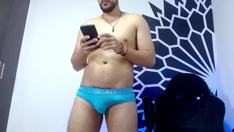 Snapshot of _christopher_dennis_ chatting on February 18, 2:16 am CRIS online show from February 18, 2:16 am