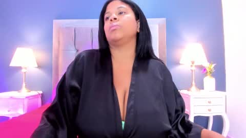 Snapshot of _ciara_benet_ chatting on January 23, 12:09 pm _ciara_benet_ online show from January 23, 12:09 pm
