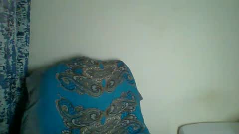 Snapshot of _clara01 chatting on January 20, 7:25 am clara online show from January 20, 7:25 am