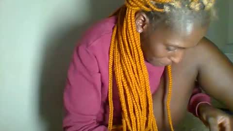 Snapshot of _clara01 chatting on January 22, 8:40 am clara online show from January 22, 8:40 am