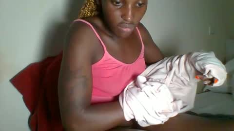 Snapshot of _clara01 chatting on January 30, 10:08 am clara online show from January 30, 10:08 am