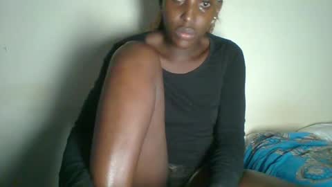 Snapshot of _clara01 chatting on February 9, 1:14 pm clara online show from February 9, 1:14 pm