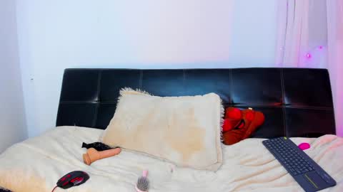  Chloe  online show from January 29, 11:25 pm