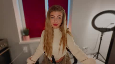 Snapshot of _comefeelme_ chatting on February 15, 6:32 am D online show from February 15, 6:32 am