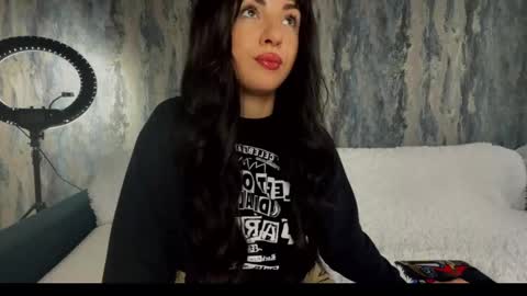 D online show from March 22, 5:22 am