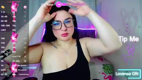 Snapshot of _curvy_mature_ chatting on January 9, 11:25 am _curvy_mature_ online show from January 9, 11:25 am