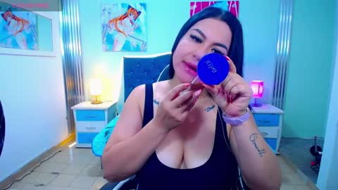Snapshot of _curvy_mature_ chatting on June 7, 10:13 pm _curvy_mature_ online show from June 7, 10:13 pm