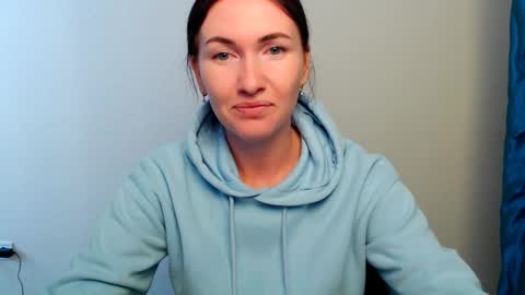 Snapshot of _cutie_and_shy_ chatting on September 25, 6:39 am _cutie_and_shy_ online show from September 25, 6:39 am