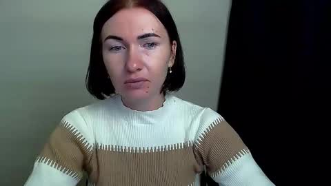 Snapshot of _cutie_and_shy_ chatting on October 8, 7:06 am _cutie_and_shy_ online show from October 8, 7:06 am