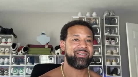 Snapshot of _da_d1ck_ chatting on August 3, 8:12 pm Da d1ck online show from August 3, 8:12 pm