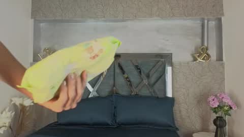 Dante online show from December 3, 8:07 pm