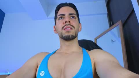 Snapshot of _davidwolf chatting on December 23, 12:41 am David online show from December 23, 12:41 am