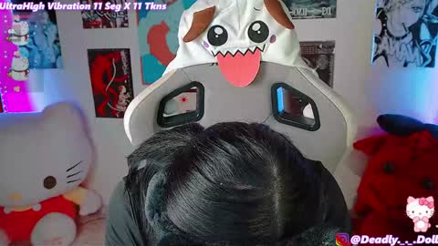 Snapshot of _deadly_doll chatting on December 17, 11:27 pm online show from December 17, 11:27 pm