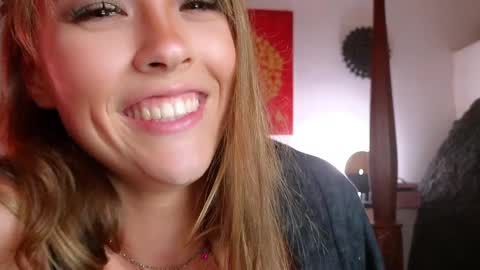 DemiDee online show from March 4, 11:40 am