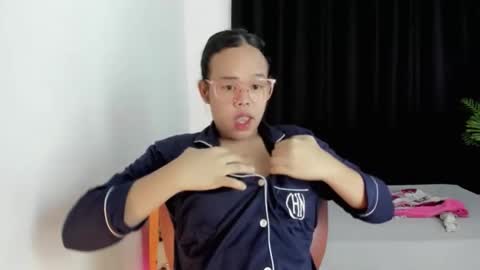 dianna find true love online show from January 19, 3:27 pm