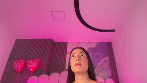 Dione online show from February 17, 7:20 pm