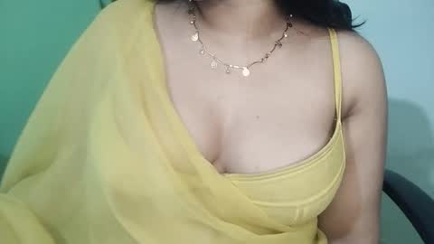 _dreamgirl_0 online show from March 4, 10:10 am