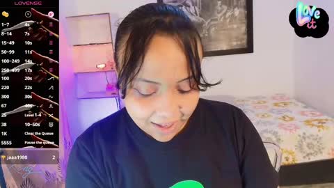 Snapshot of _eilish chatting on April 28, 8:36 pm _eilish online show from April 28, 8:36 pm