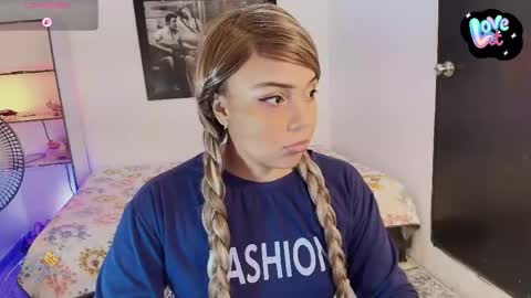 Snapshot of _eilish chatting on April 29, 8:15 pm _eilish online show from April 29, 8:15 pm