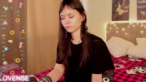 Snapshot of _emily__strike_ chatting on February 27, 4:56 am _emily__strike_ online show from February 27, 4:56 am