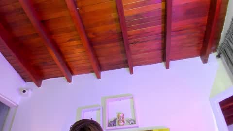 Snapshot of _emily_r chatting on January 10, 12:04 pm Isabella online show from January 10, 12:04 pm