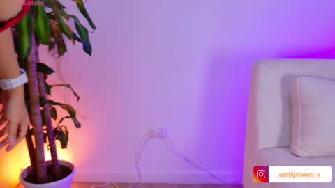 Emi online show from March 16, 1:22 am