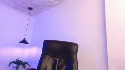 Emily walker online show from December 30, 3:24 pm