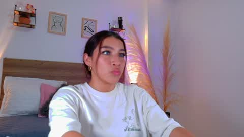 _emmacherry online show from June 30, 4:19 pm