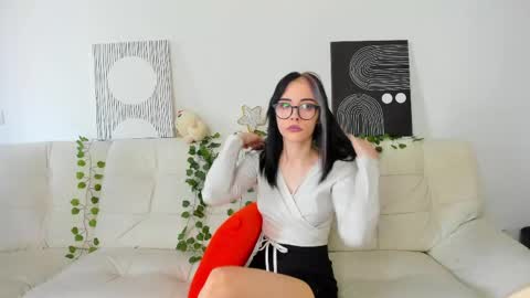 Emma online show from March 23, 8:18 am