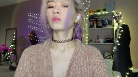 EveEva online show from January 16, 6:17 am