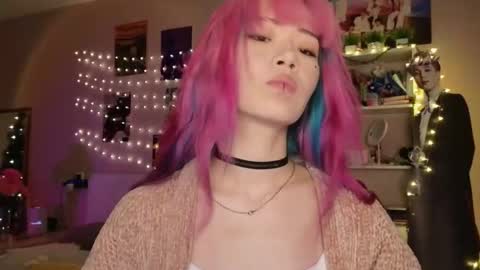 Snapshot of _eve____ chatting on February 21, 3:40 am EveEva online show from February 21, 3:40 am