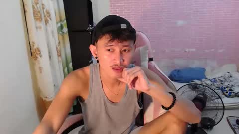 Snapshot of _everydaycum chatting on March 18, 6:16 am morg online show from March 18, 6:16 am
