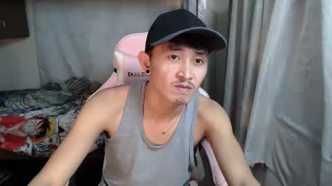 Snapshot of _everydaycum chatting on April 21, 1:28 pm morg online show from April 21, 1:28 pm