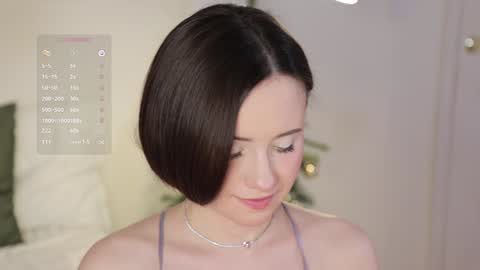 Snapshot of _female_essence_ chatting on December 24, 11:55 pm Essie online show from December 24, 11:55 pm