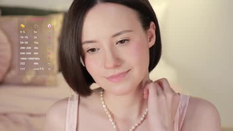 Snapshot of _female_essence_ chatting on February 24, 10:37 am Essie online show from February 24, 10:37 am