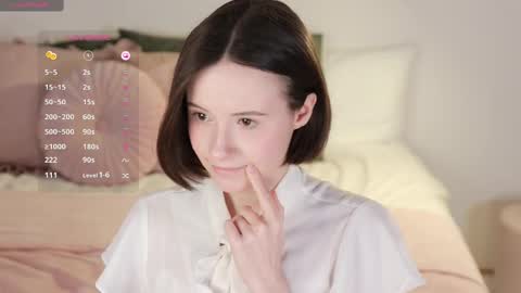 Snapshot of _female_essence_ chatting on March 7, 10:56 am Essie online show from March 7, 10:56 am