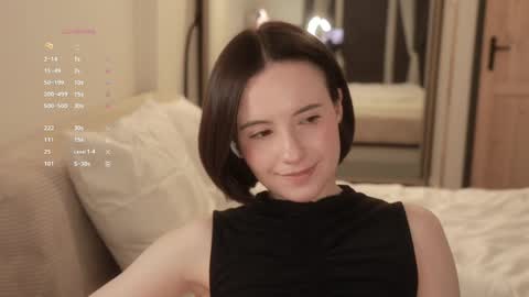 Essie  online show from April 15, 7:21 pm