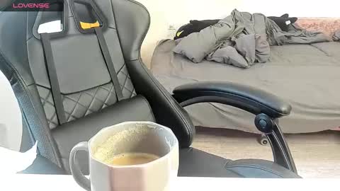 Alis online show from October 8, 7:39 am